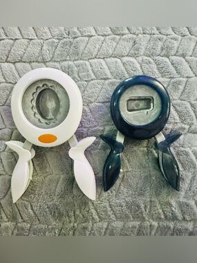 Set of Two Craft Paper Punchers — White & Navy